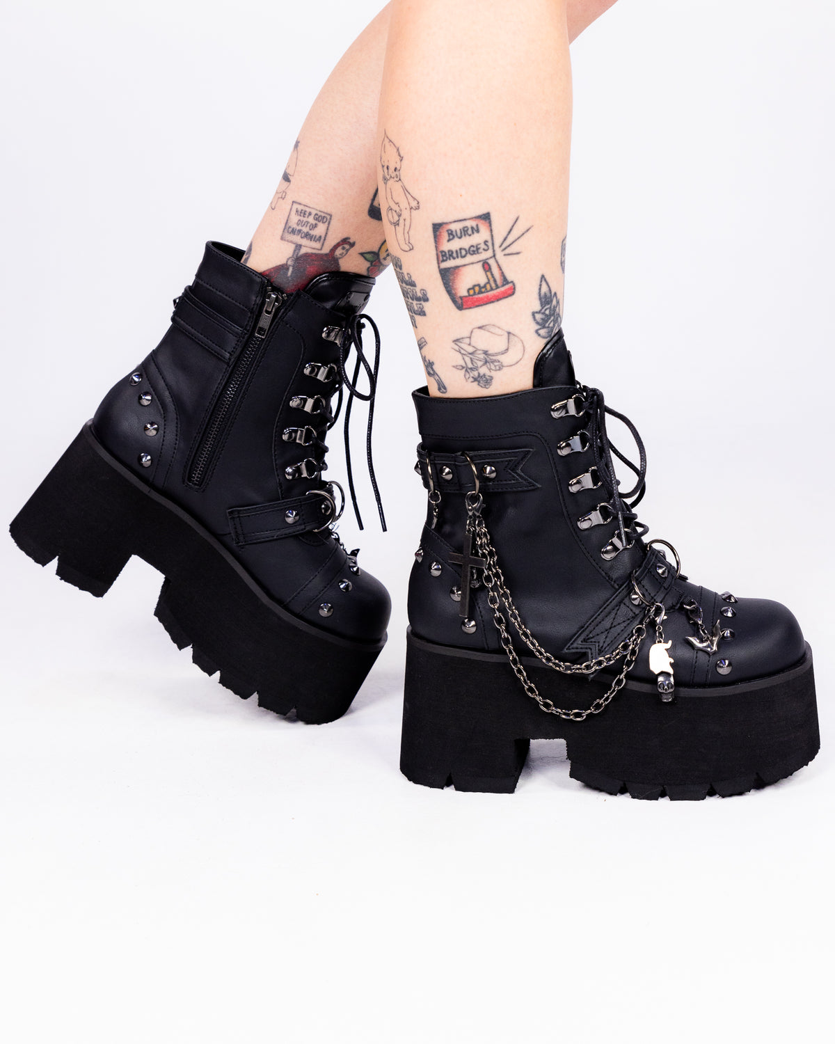 Demonia Ashes Chains Charms Platform Boot for Style – Rave