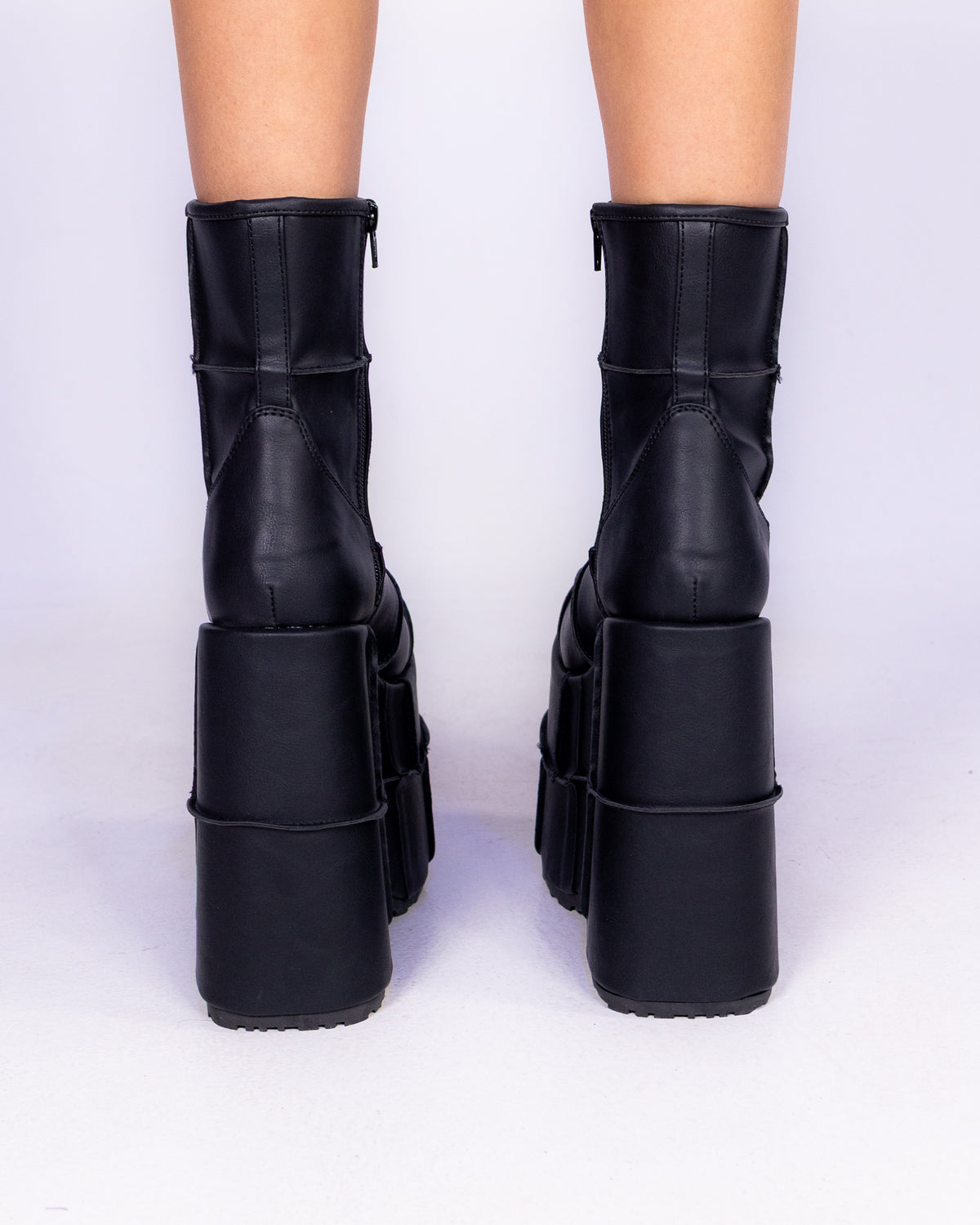 Outfit Demonia Stacks DEMONIA STACK 201G BOOTS WHITE HOLOGRAM