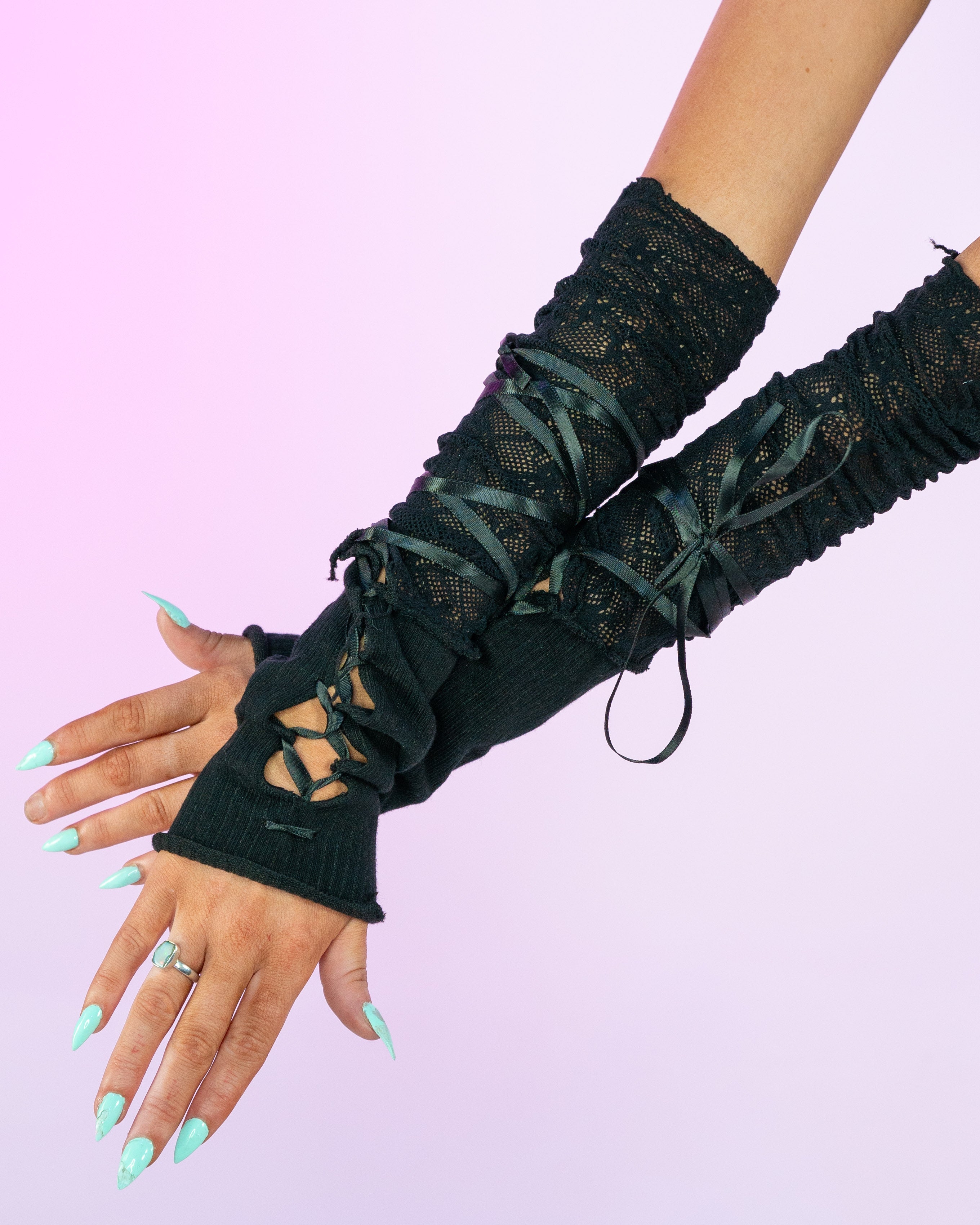 Criss Cross Lace Elbow Gloves (Pair) – Rave Wonderland