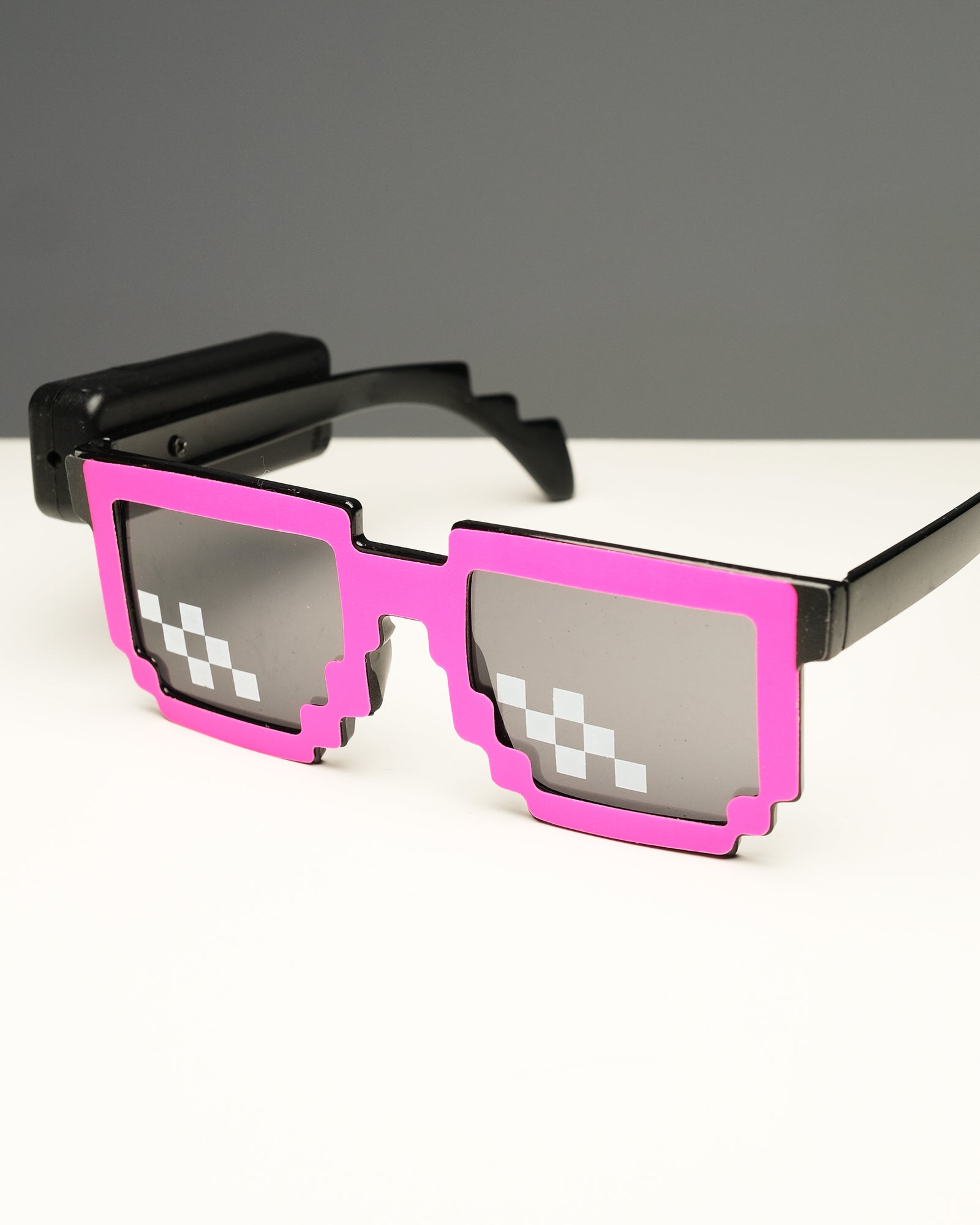8-Bit LED Glasses – Rave Wonderland