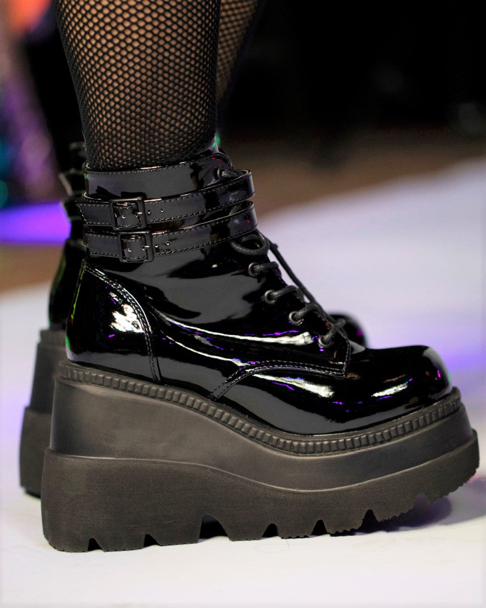 Demonia platform ankle boots online